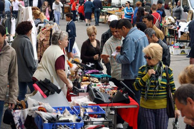 El mercadillo de segunda mano y antigüedades  vuelve el domingo 20 de noviembre - 1, Foto 1
