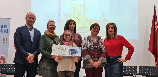 Una alumna del colegio Nuestra Señora de la Asunción es la ganadora de la fase regional del concurso Crece en Seguridad - 2, Foto 2