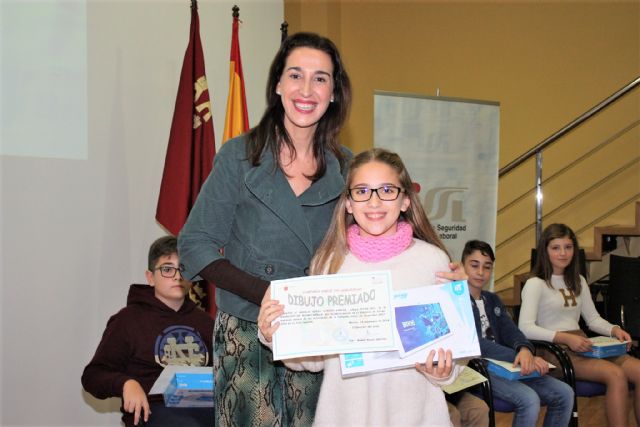 Una alumna del colegio Nuestra Señora de la Asunción es la ganadora de la fase regional del concurso Crece en Seguridad - 3, Foto 3