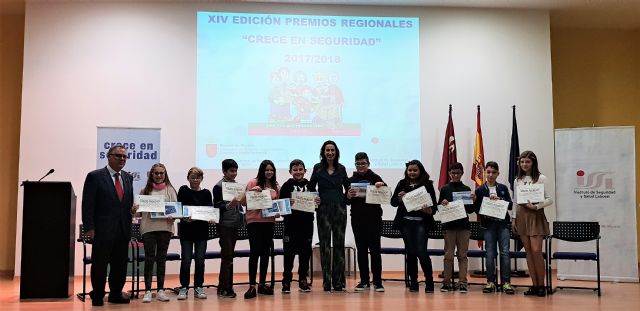 Una alumna del colegio Nuestra Señora de la Asunción es la ganadora de la fase regional del concurso Crece en Seguridad - 5, Foto 5