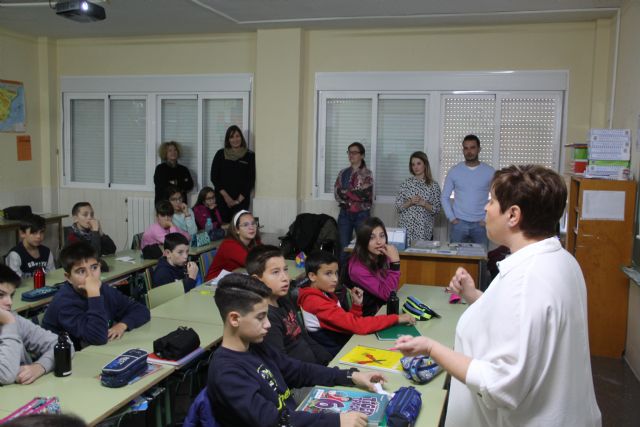 Alumnos de 6° de Primaria de Puerto Lumbreras reciben charlas de sensibilización en materia de igualdad - 2, Foto 2