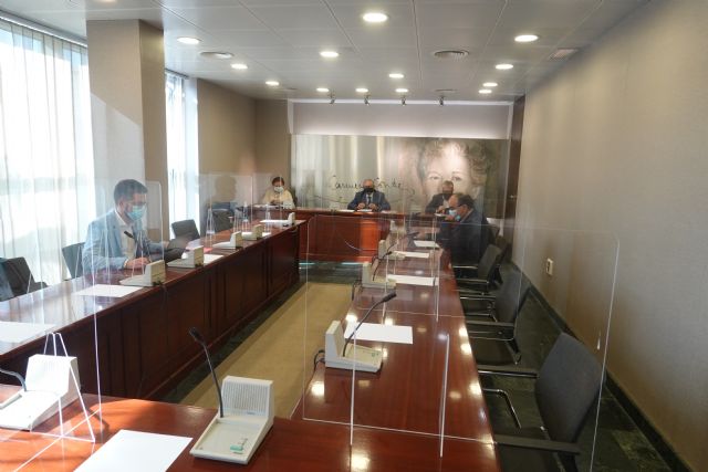 Los portavoces preguntarán al presidente sobre la implantación de la modalidad presencial en las aulas, los presupuestos del estado destinados a la Región, la Ley Celaá y la gestión de las residencias - 1, Foto 1