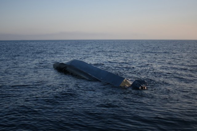 Pateras y narcolanchas: accidentada jornada de navegación del velero Else en el Mar de Alborán - 1, Foto 1