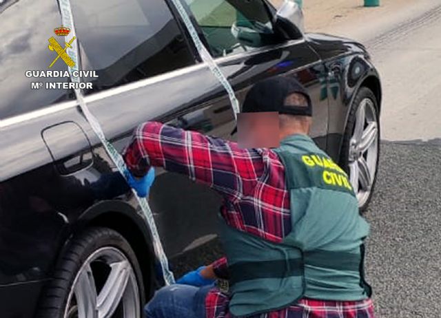 La Guardia Civil intercepta el envío por carretera de más de 100 kilos de droga - 2, Foto 2