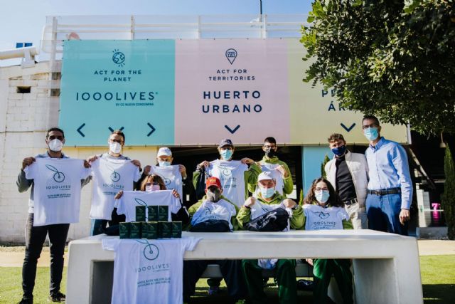 La iniciativa sostenible 1ooolives® de Nueva Condomina avanza en su tercer año con la recogida de aceitunas - 1, Foto 1