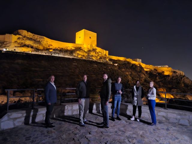 La Torre Alfonsina y la muralla del Castillo de Lorca recuperan su iluminación ornamental - 2, Foto 2