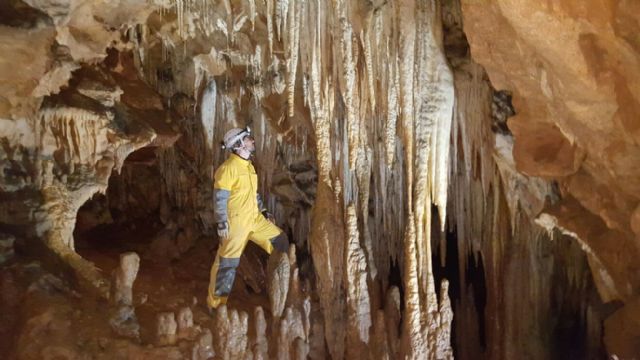 ADENOW  explora la Cueva del Farallón - 1, Foto 1