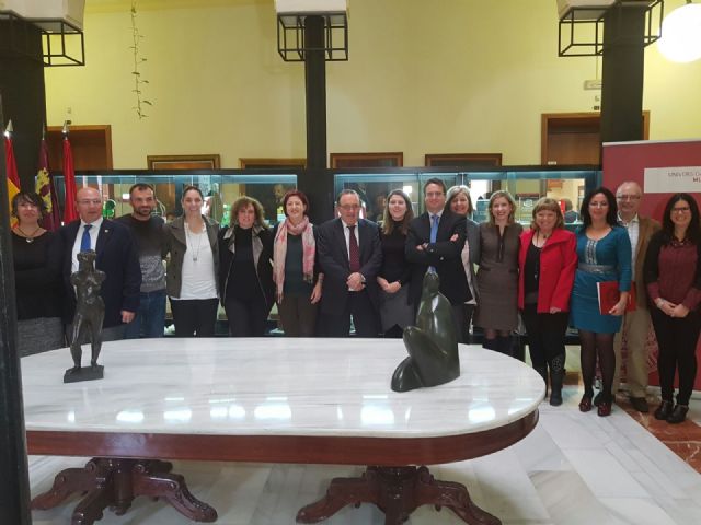 El Ayuntamiento de Molina de Segura y la Universidad de Murcia firman un convenio para el desarrollo del Programa Salud 5-10, Niños Sanos, Adultos Felices - 1, Foto 1