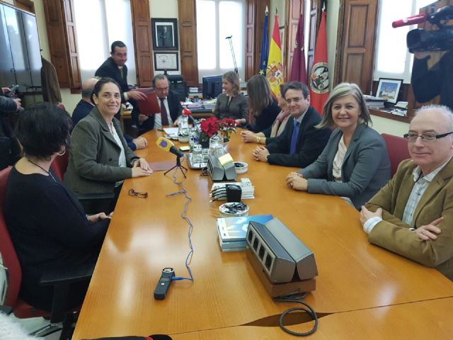 El Ayuntamiento de Molina de Segura y la Universidad de Murcia firman un convenio para el desarrollo del Programa Salud 5-10, Niños Sanos, Adultos Felices - 3, Foto 3