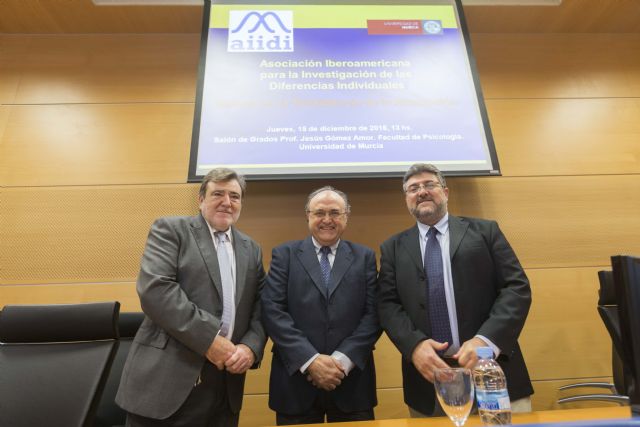 El profesor Javier Corbalán asume la presidencia de la Asociación Iberoamericana para la Investigación de las Diferencias Individuales (AIIDI) - 3, Foto 3