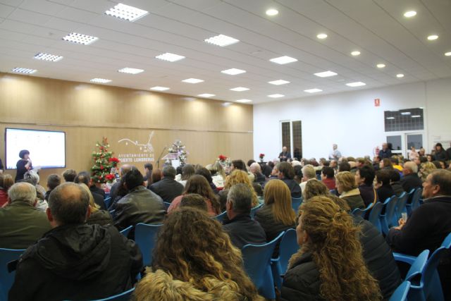 Los niños del colegio Purísima Concepción presentan el libro Mi abuelo me contó - 1, Foto 1