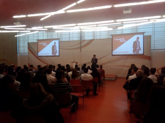 Leonardo Pérez reúne a más de 200 personas en la presentación de su candidatura a las primarias de CS - 4, Foto 4