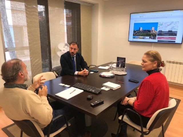 El concejal de Turismo mantiene una reunión de trabajo en Madrid con la Asociación de Castillos y Palacios Turísticos de España - 1, Foto 1