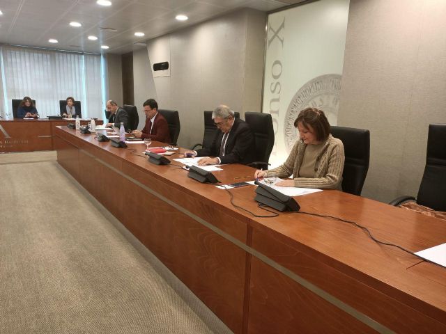 María Marín: La Vicepresidenta presume de la gestión y acogida de los menores no acompañados, mientras se compromete con Vox a cerrar los centros y dejar tirados a los niños y niñas - 1, Foto 1