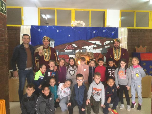 Los niños de Puerto Lumbreras entregan sus cartas al Cartero Real un año más - 1, Foto 1