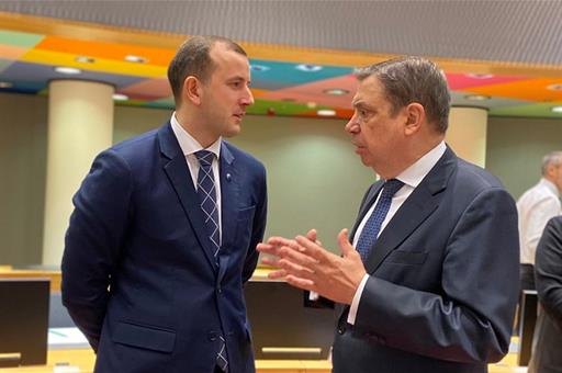 Planas: España defenderá unas cuotas pesqueras sostenibles para la flota basadas en las recomendaciones científicas - 1, Foto 1