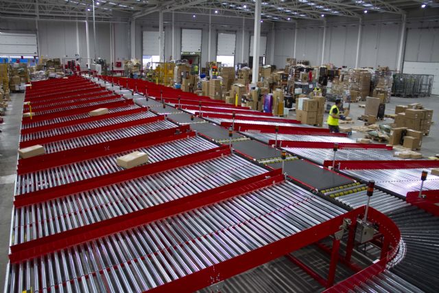 Correos Express instala en su delegación de Murcia un sorter con capacidad de clasificación de 3.400 objetos/hora - 1, Foto 1