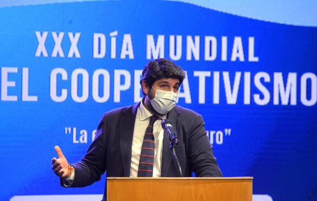 López Miras destaca la fortaleza y capacidad del cooperativismo para afrontar las peores dificultades - 2, Foto 2