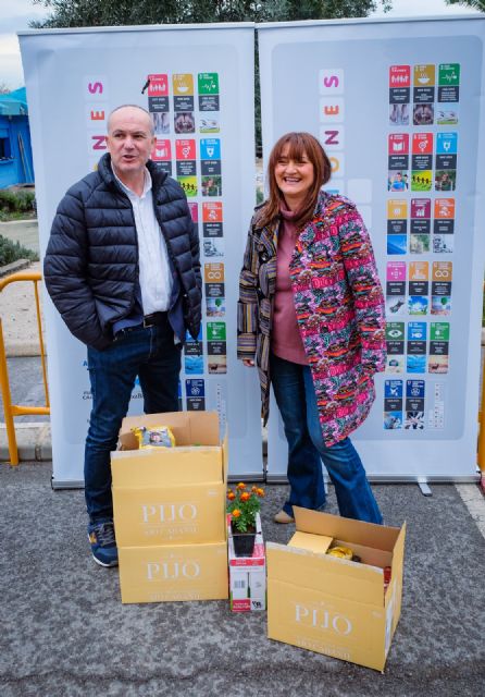 Colaboración solidaria de Famyco Urban Market con el Banco de Alimentos y el proyecto ODSesiones de la Universidad de Murcia - 2, Foto 2