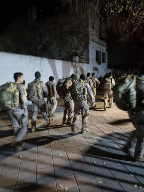 Militares entregan en Bullas un cargamento de alimentos para Cáritas - 3, Foto 3