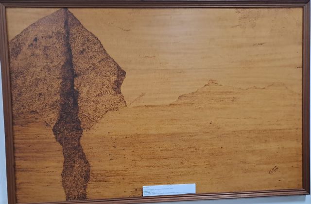Fuego y color, pirograbados y marquetería del artesano lorquino, Antonio Perez Bayonas - 1, Foto 1
