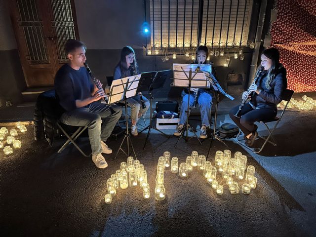 Beniaján encandila con su noche de las velas - 5, Foto 5