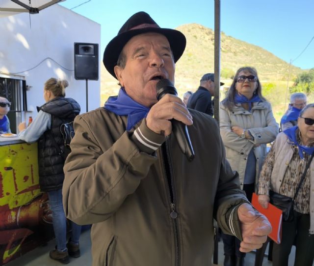 Presentado el libro sobre ´El Obrero´, histórico pionero del Canto de Pascua, en la Fiesta de la Navidad de El Cañar - 3, Foto 3