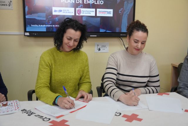 Aguas de Jumilla renueva su convenio de colaboración con Cruz Roja Jumilla para favorecer la inserción laboral - 3, Foto 3