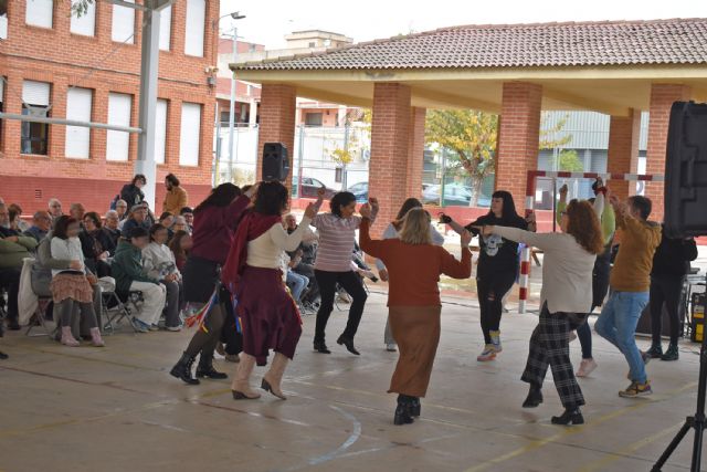 La lluvia no puede con la música y el baile tradicionales del 30&deg; Encuentro de Cuadrillas José López Asensio - 4, Foto 4