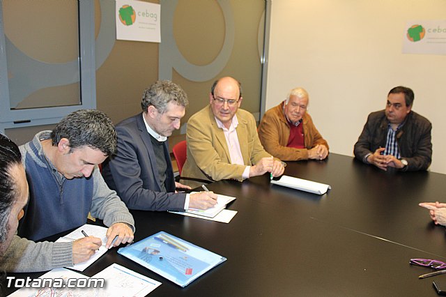 El Secretario General regional y varios diputados y dirigentes de Podemos de Murcia se reunen con el Presidente y directivos de CEBAG - 7