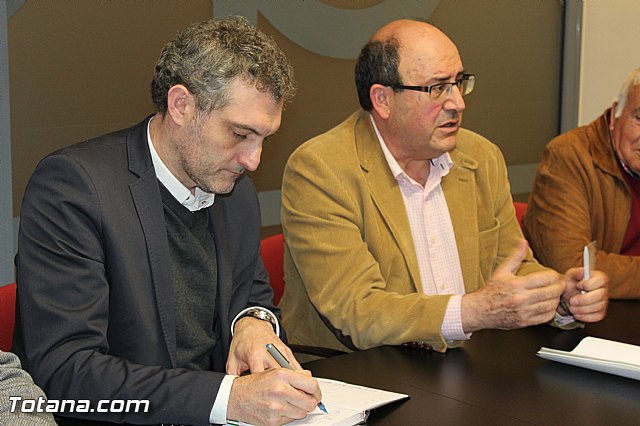 El Secretario General regional y varios diputados y dirigentes de Podemos de Murcia se reunen con el Presidente y directivos de CEBAG - 8