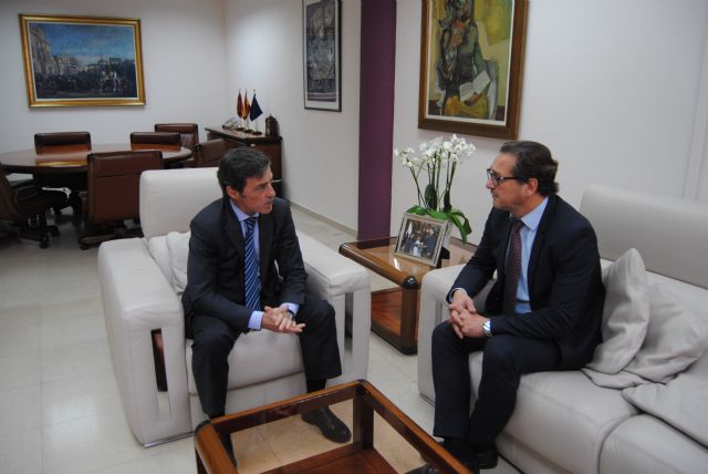 Sánchez Solís recibe a Alfonso del Moral, nuevo Delegado Especial de la AEAT en Murcia - 1, Foto 1