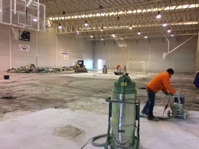 Acometen obras de sustitución del pavimento de la Sala Escolar en la pedanía de El Paretón-Cantareros, Foto 6