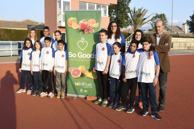 Once atletas del Club Atletismo Alhama con la Seleccin Regional, Foto 1