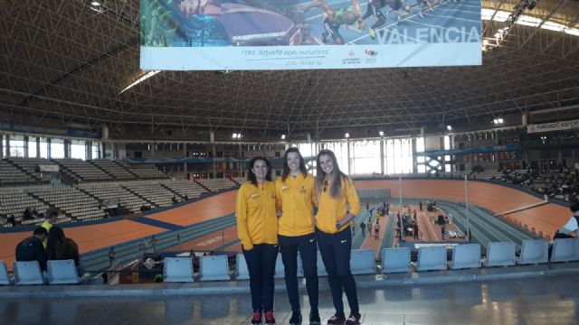 Maika Cuenca y José Luis Corral del UCAM Cartagena Internacionales con la selección de Atletismo Sub18 - 1, Foto 1