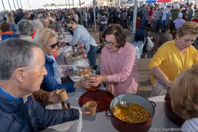 Miles de pelotas galileas se repartieron en el día grande de Pozo Estrecho - 1, Foto 1