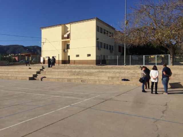 El Ayuntamiento de Lorca posibilita el uso de la pista polideportiva del colegio de Ramonete también en horario no escolar - 3, Foto 3