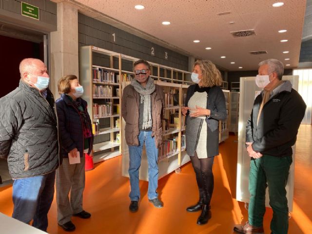 ´Reina Roja´, ´Aquitania´ y ´Todo lo que sucedió con Miranda Huff´, entre los libros más prestados durante la Navidad - 1, Foto 1