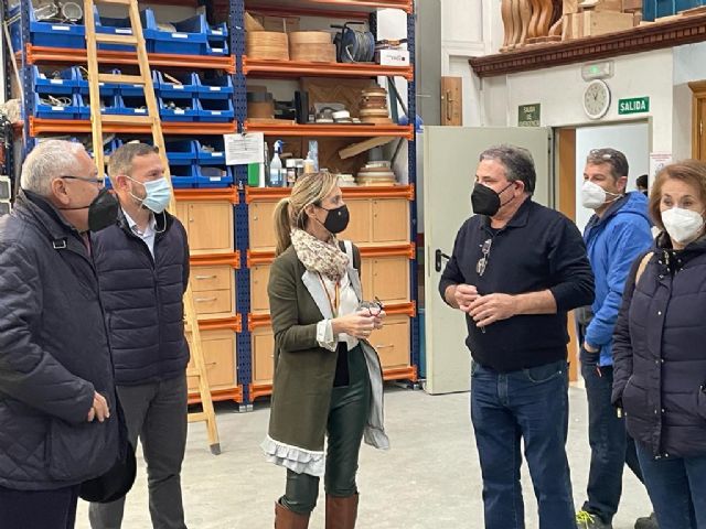 VOX muestra su apoyo a la formación práctica y al emprendimiento de Lorca - 1, Foto 1