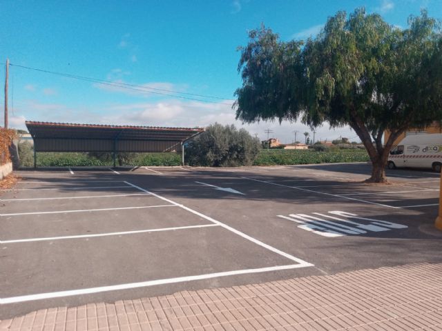 El Ayuntamiento de Lorca renueva la señalización horizontal en las inmediaciones del consultorio médico de Tercia para mejorar la seguridad vial de los vecinos - 3, Foto 3