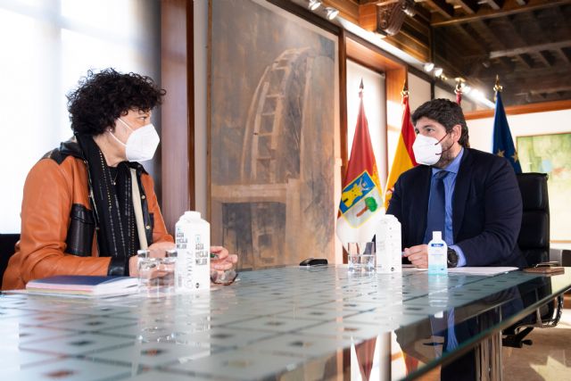 López Miras analiza con la alcaldesa de Puerto Lumbreras la mejora de las conexiones del municipio - 2, Foto 2