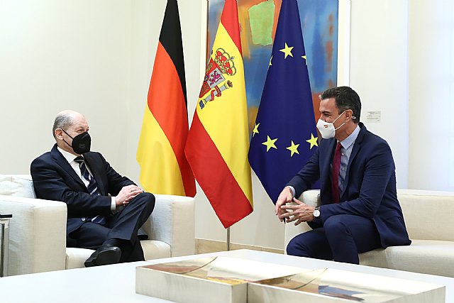 Sánchez constata ante Scholz el inicio de una nueva etapa en la ya estrecha colaboración entre España y Alemania a nivel bilateral y europeo - 2, Foto 2