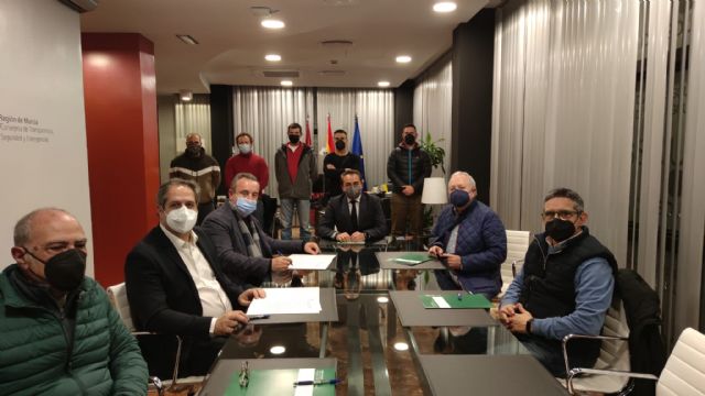 Transparencia, Seguridad y Emergencias pacta con los sindicatos la creación de nuevas plazas en el CEIS - 2, Foto 2