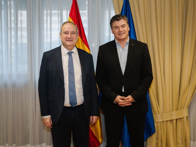 El presidente de la PMcM, Antoni Cañete, se ha reunido hoy con el ministro de industria y turismo, Jordi Hereu - 1, Foto 1