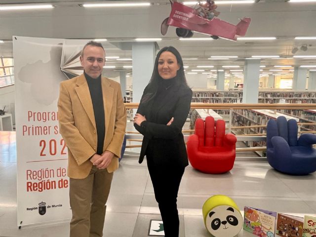 María Dueñas, Carmen Mola, David Uclés, Juan Cruz, María Hesse y Jesús Carrasco pasarán por los diferentes ciclos de la Biblioteca Regional - 1, Foto 1