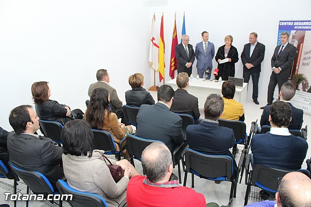 El PP asegura que la concejal de Industria no está a la altura de las circunstancias en el acto de inauguración de las obras del Vivero de Empresas, Foto 1