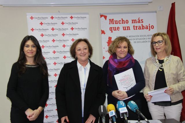 Cruz Roja ha atendido en Plan de Empleo, durante el pasado año 2015, en Lorca a 1194 personas - 1, Foto 1