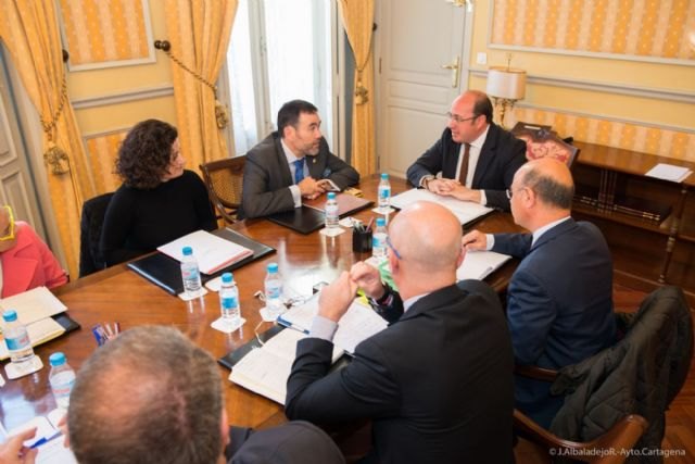El alcalde expone en el Consejo de Gobierno la regulación de las trarifas del agua y el trato discriminatorio en los presupuestos regionales - 1, Foto 1