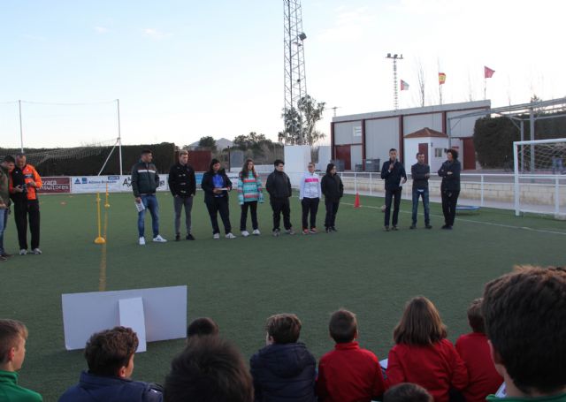 Puerto Lumbreras presenta su Calendario Deportivo 2016 con el árbitro de fútbol de Primera División José María Sánchez Martínez - 2, Foto 2