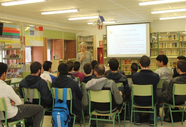 En macha el programa Itinerarios personalizados hacia el empleo dirigido a los alumnos del IES Rambla de Nogalte - 1, Foto 1